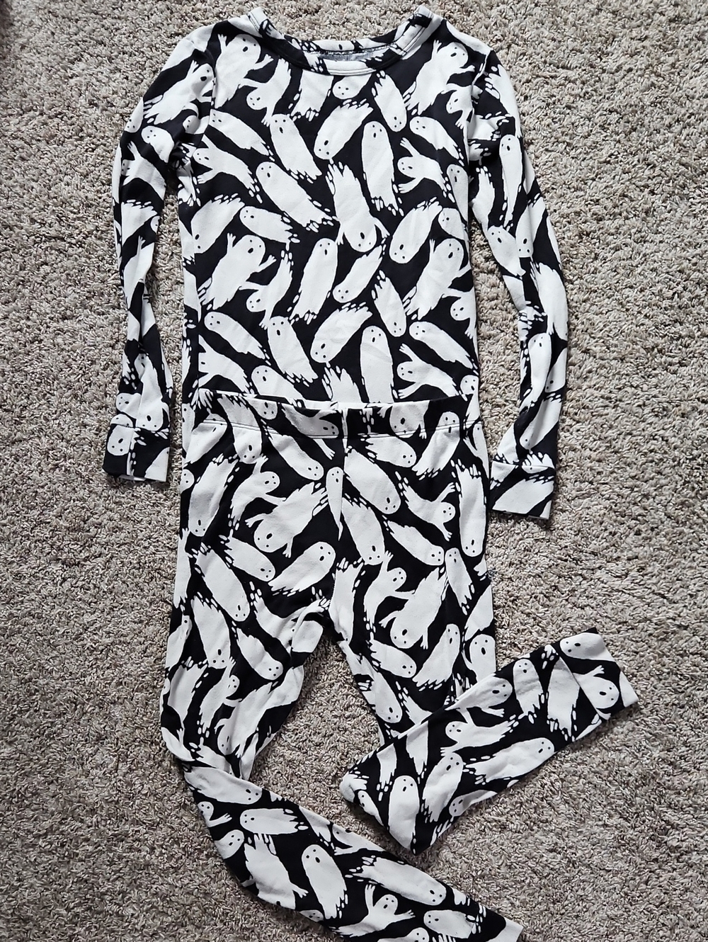 Cat & Jack Black and White Ghost PJ Set